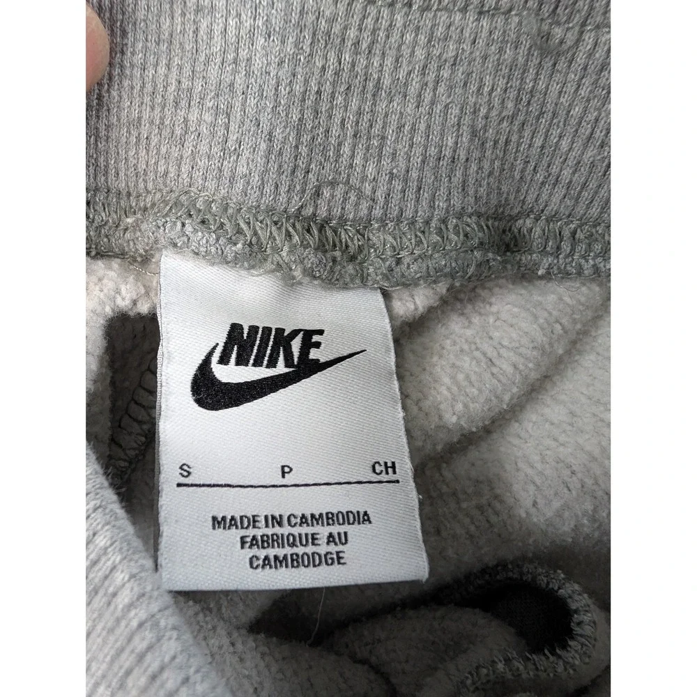 Nike womens phoenix